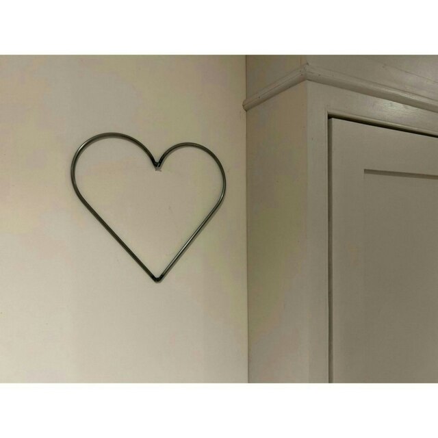 Wire Heart 20 cm Garden Wall Art - L20 x H20 cm - Bare Metal/Ready to Rust