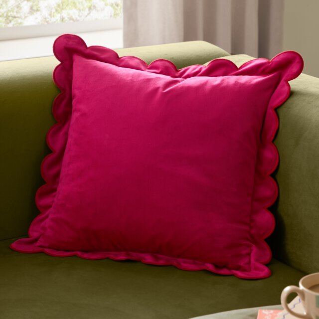 Furn Lil Scallop Velvet Cushion Multi Pink/Red