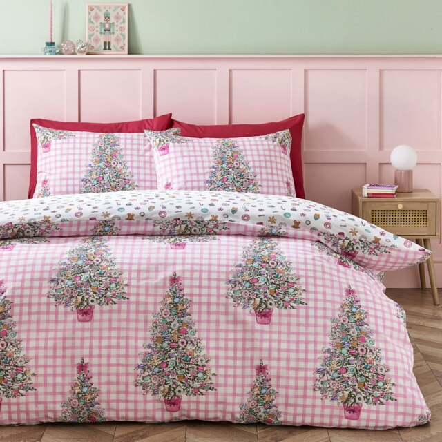 Catherine Lansfield Christmas Sweets and Treats Reversible Duvet Cover Set Pink Pink Single