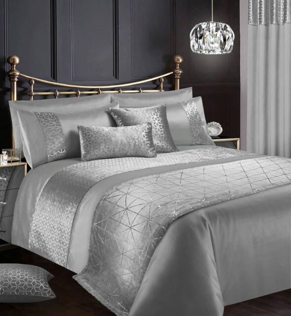 Intimates Vera Foil Printed Duvet Cover & Pillowcase Set Silver Silver Single