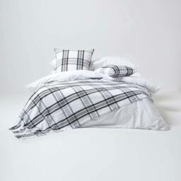 Homescapes White and Black Tartan Check Sofa and Bed Throw - 150 x 200 cm