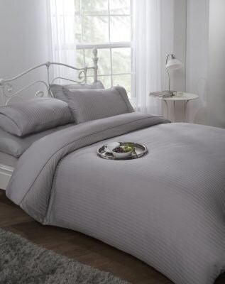 Carlton Collection Duvet Set King Bed Silver