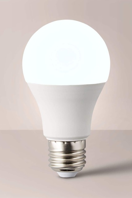 ValueLights E27 Pack of 8 6W Standard Cool White Bulbs