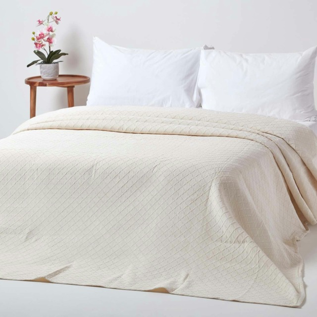 Homescapes Cream Cotton Rich Matelasse Diamond Pattern Bedspread - Double