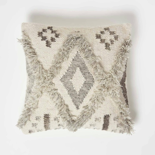 Homescapes Alta Handwoven Tufted Beige Kilim Cushion - 45 x 45 cm Cream Cream, Beige 1