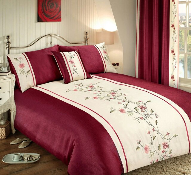 Intimates Luxury Faux Silk Emboridered Sapphire Duvet Cover & Pillowcase Set Green Duck Egg Super King