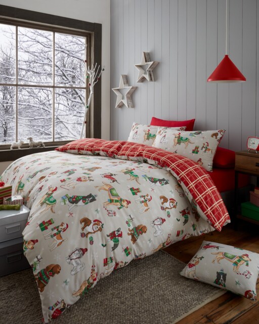 Christmas Dogs Reversible Duvet Cover Bedding Set With Pillow Cases Brown Super King