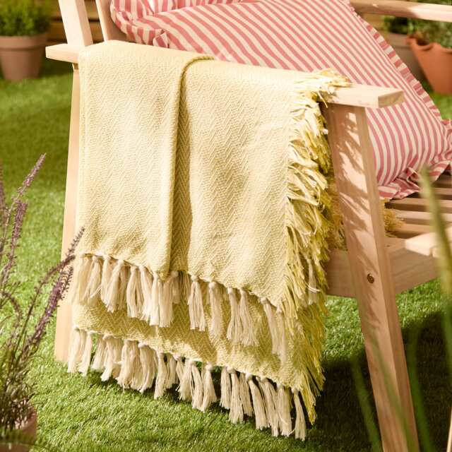 Yard Wisley Woven Outdoor Throw Yellow Yellow