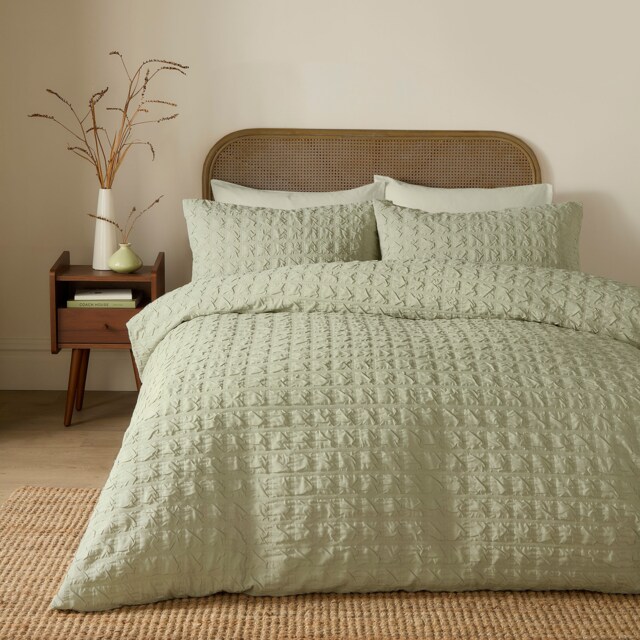 Serene Embossed Grid Duvet Cover Set Green