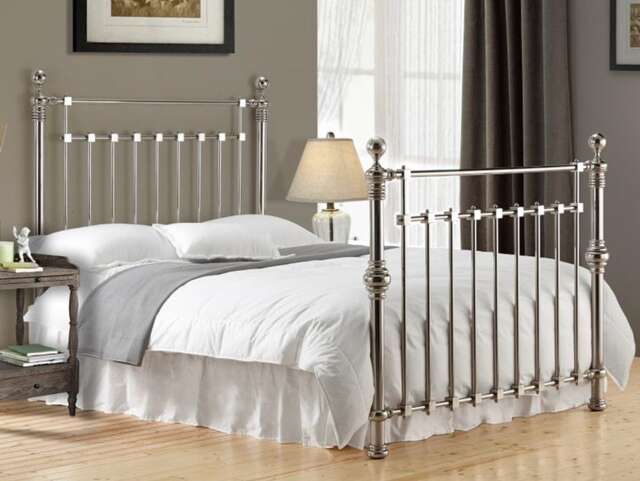 "Chrome Squared Metal Bed Frame - Double 4ft 6"""