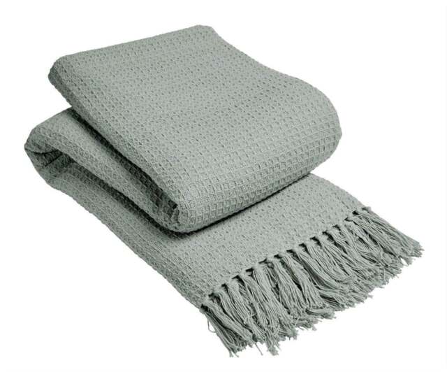 Lisbon Pure Cotton Honeycomb Throw in Silver, 127 x 152cm