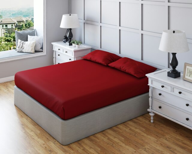 Polycotton Plain Dyed Housewife Pillowcase Pair - Envelope Closing Red