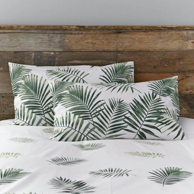 Charlotte Thomas Pair of Fern Green Housewife Pillowcases - 50 x 75cm