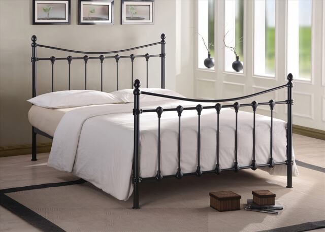 4ft6 Double Black Antique Victorian Style Traditional Metal Bed Frame Bedstead, Strong, Robust Bed
