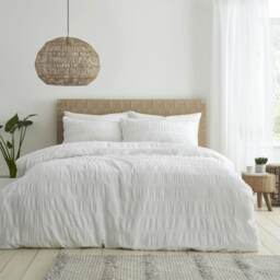 Catherine Lansfield Seersucker Double Duvet Cover Set White