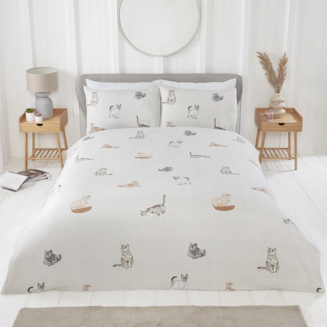 Purrrfect Microfibre Reversible Duvet Cover Set with Pillowcase Grey King