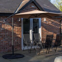 Outdoor 4 Person Rectangular Glass Top Garden Dining Table Chairs With Beige Banana Parasol and Base