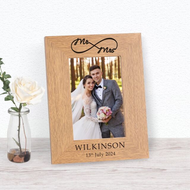 Personalised Mr & Mrs Infinity Wood Picture Frame 7 x 5 Wedding Couple