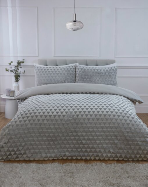 Diamond Cut Teddy Polyester Fleece Duvet Cover Set with Pillowcase Silver King