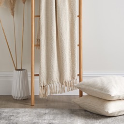 Drift Hayden Throw Cream
