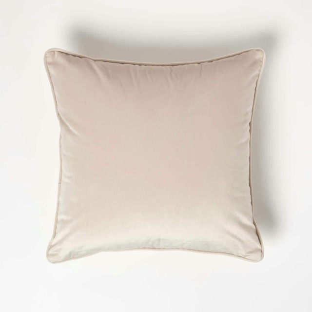 Homescapes Cream Filled Velvet Cushion with Piped Edge - 46 x 46 cm Cream 46 x 46 cm 1