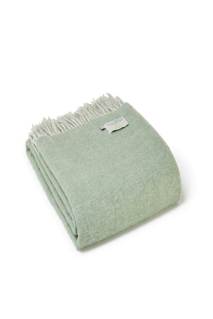 Lifestyle Dartmoor Throw/Blanket - Ice Green Green