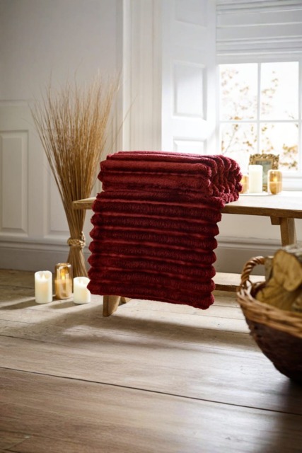 Alnwick Supersoft Ribbed Throw Blanket, 140×180cm – Plush Cosy Sofa & Bed Red Merlot