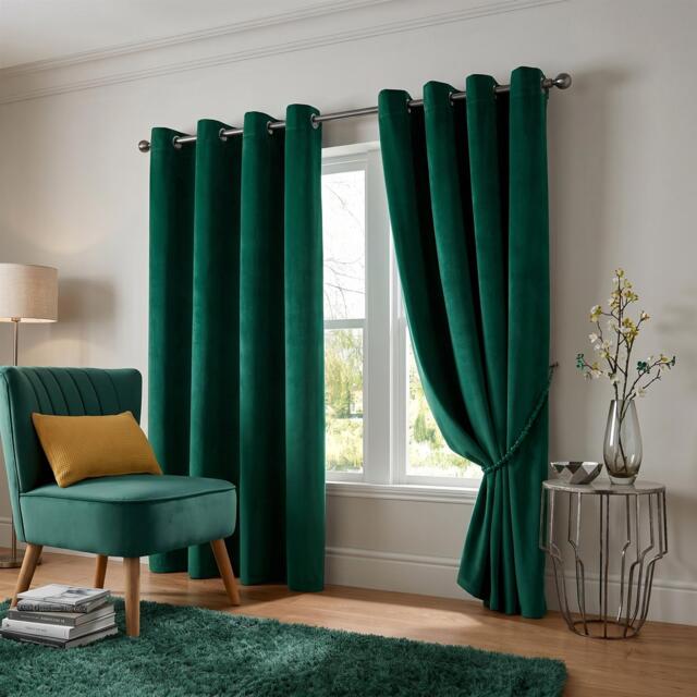 Velvet Thermal Blackout Eyelet Curtains Ready Made Pair - 117cm x 183cm - Green