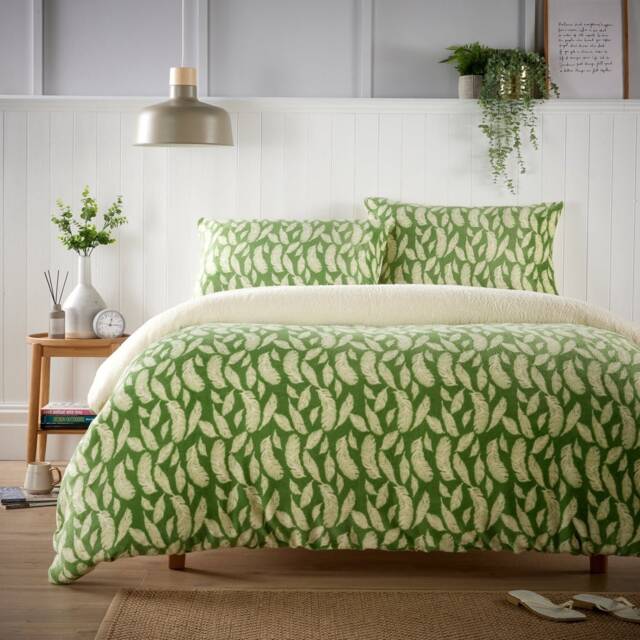 Floral Leaves Printed Teddy Duvet Set in Green - Single Green Green Single