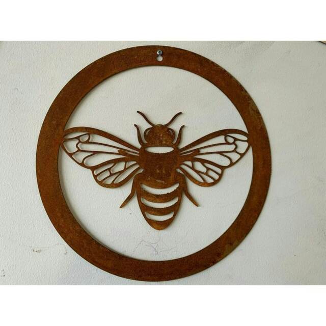 Bee in a Circle Small Garden Wall Art - Bare Metal/Ready to Rust
