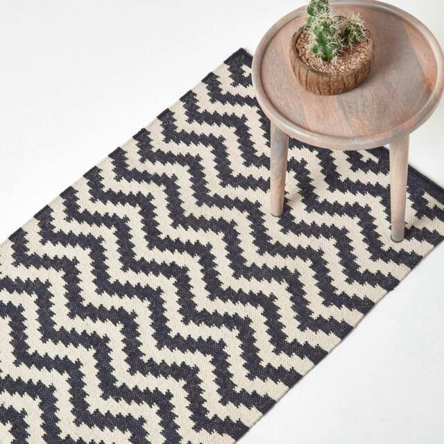 Homescapes Casablanca Handwoven Zig Zag Pattern Dark Blue and White Cotton Kilim Runner - 66 x 200 cm Blue Dark Blue and White