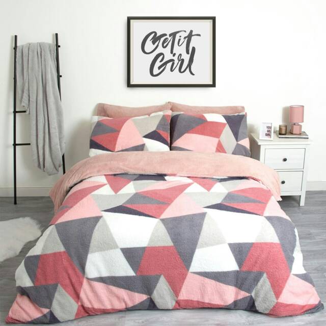 OHS Geometric Shapes Teddy Fleece Duvet Cover and Pillowcase Set, King - Blush Pink