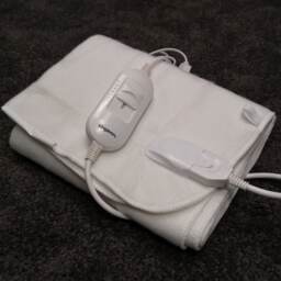 60cm 35W Single White Electric Blanket Throw with Temperature Settings White White