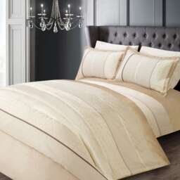 Intimates Pandora Quilted Luxury Bedspread Set Cream Cream Single