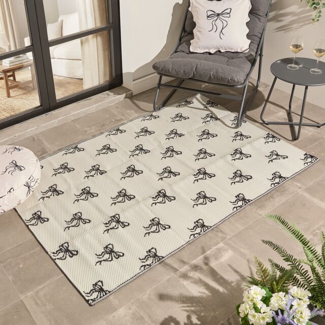 OHS Bows Print Outdoor Garden Rug Water Resistant Area Mat