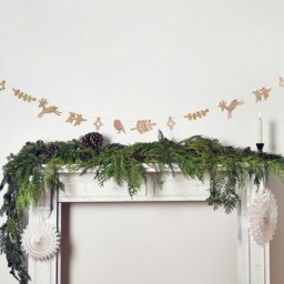 Christmas Character Wooden Party Garland 2.5m