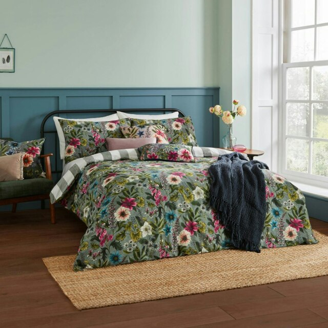Wylder Nature Hidcote Manor Botanical King Duvet Cover Set