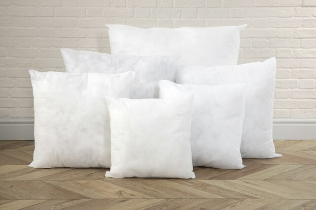 Polyester Cushion Pads Inners 100% Hollowfibre Filling 75x75cm White 1