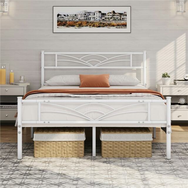 Yaheetech Metal Platform Bed Frame with Cloud-inspired Design Headboard Antique White, 4ft6 Double