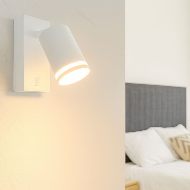 CGC Lighting Bella White GU10 Wall Light with Halo Reflector and On/Off Switch White White Height: 14 cm, Width: 6 cm, Diameter: 8.5 cm