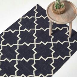 Homescapes Edmonton Handwoven Navy Blue and White Cotton Geometric KIlim Rug - 90 x 150 cm Blue Navy and white