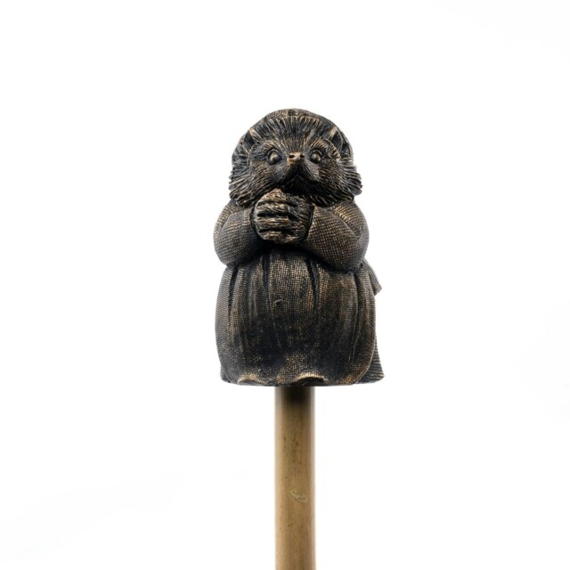 Cane Companions Figurine Bronze Mrs Tiggy Winkle