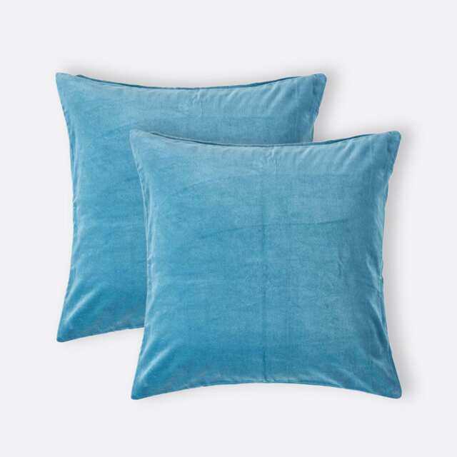 Homescapes Set of 2 Blue Velvet Cushion Covers - 40 x 40 cm Blue Blue 2