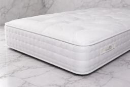 Silk 1000 Pocket Sprung 2ft6 Small Single Mattress