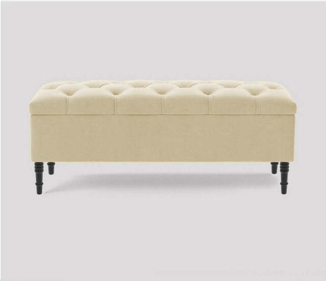 120cm Swiss Chesterfield Ottoman Storage Bench- Plush Velvet Shoe Bench - Cream Upholstery Footstool with Storage