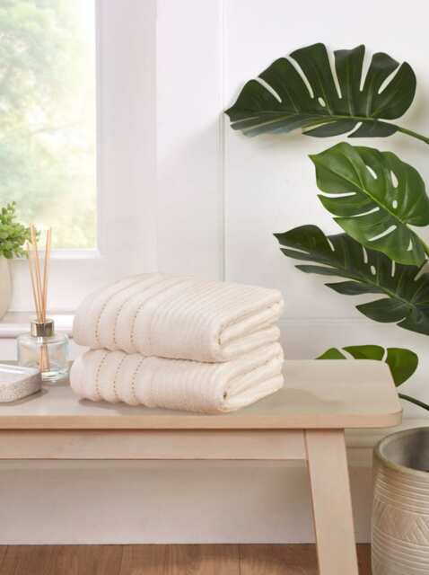 Linear Pure Cotton Bath Sheet Towels Set Of 2 Cream Bath sheet 2
