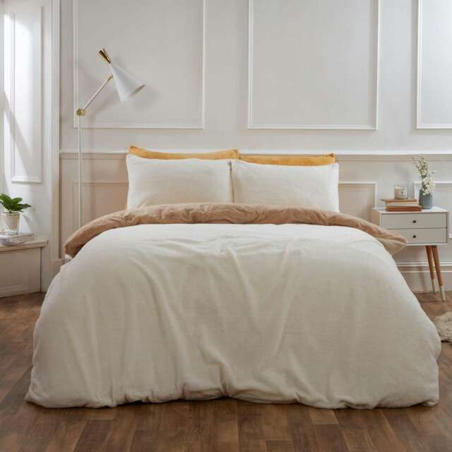 OHS Reversible Soft Teddy Fleece Duvet Cover and Pillowcase Bedding Set, King - Cream/Latte