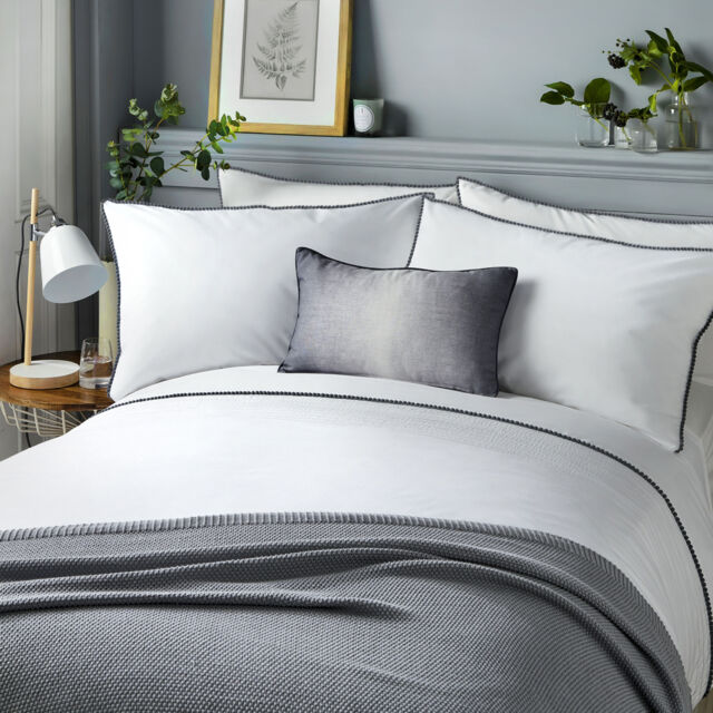 Serene Pom Pom Duvet Cover Set Grey