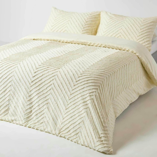 Homescapes Off White Chevron Cotton Tufted Duvet Cover Set -