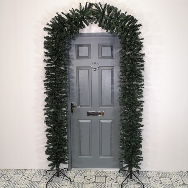 2.4m (8ft) Tall Single Door Indoor Christmas Tree Arch in Green